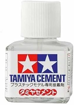 Tamiya: Liquid Cement