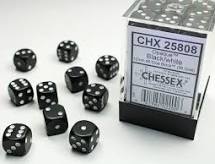 Chessex: Opaque 12mm Black / White (36)